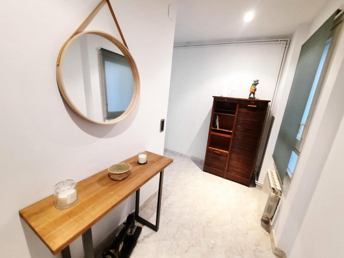 Bright Apartment Near The Beach And Barcelona By Train Masnou Bagian luar foto