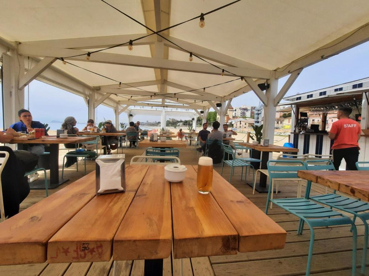 Bright Apartment Near The Beach And Barcelona By Train Masnou Bagian luar foto